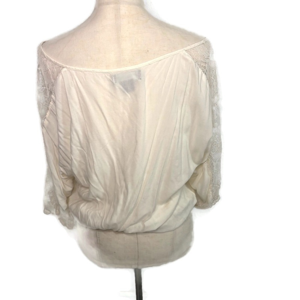 American Eagle White Shirt with Lace Details - Picture 2 of 7